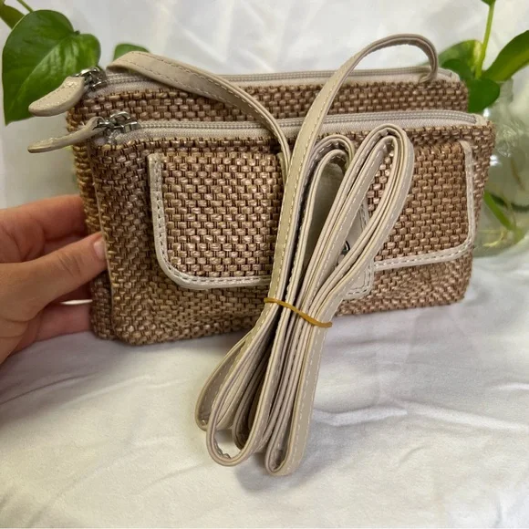 Giani Bernini Beige Leather Straw Crochet Wallet Wristlet Crossbody Mini Bag - Picture 14 of 16